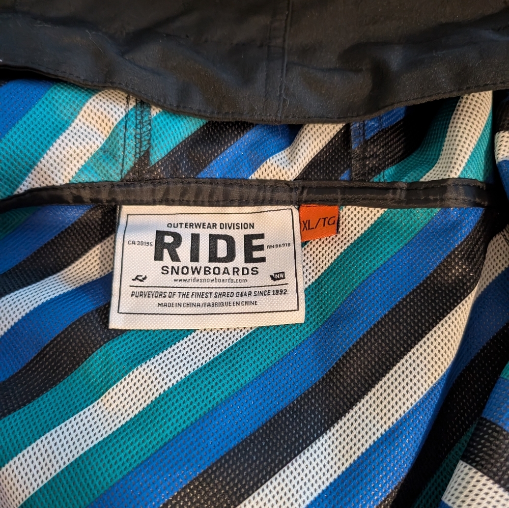 Ride Snowboard Jacket - Picture 2 of 3